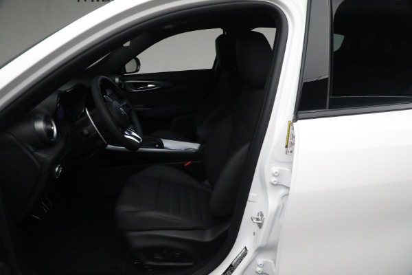 Used 2024 Alfa Romeo Tonale Veloce for sale $29,900 at Rolls-Royce Motor Cars Greenwich in Greenwich CT 06830 20