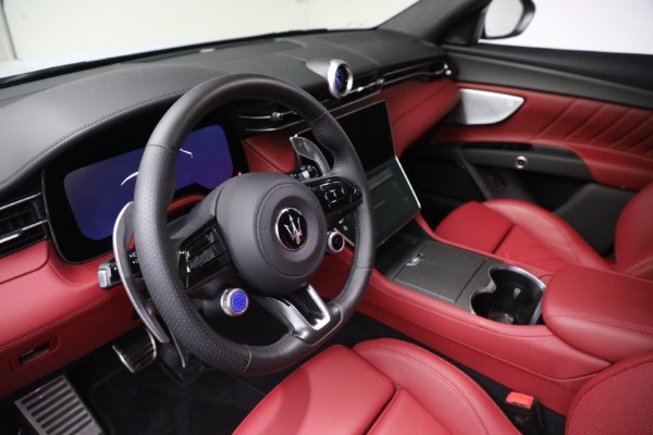 New 2024 Maserati Grecale Modena for sale Sold at Rolls-Royce Motor Cars Greenwich in Greenwich CT 06830 24