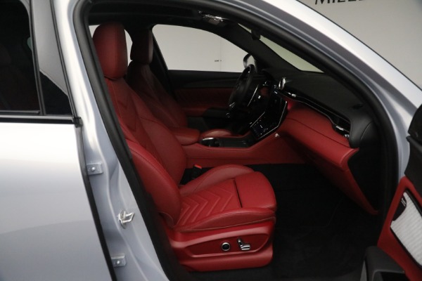 New 2024 Maserati Grecale Modena for sale Sold at Rolls-Royce Motor Cars Greenwich in Greenwich CT 06830 26
