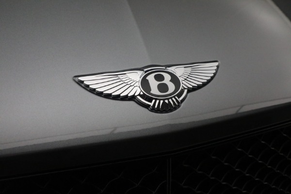Used 2023 Bentley Bentayga Azure Hybrid for sale Sold at Rolls-Royce Motor Cars Greenwich in Greenwich CT 06830 17