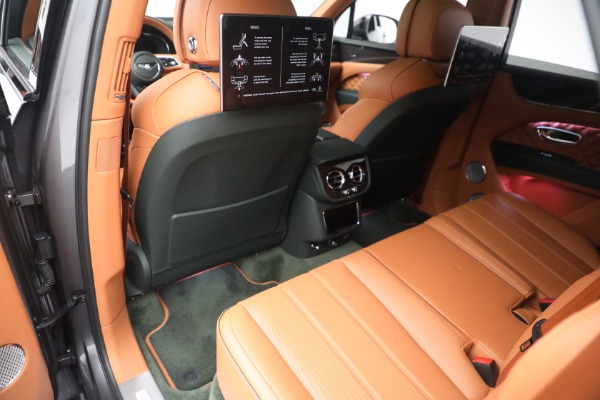 Used 2023 Bentley Bentayga Azure Hybrid for sale Sold at Rolls-Royce Motor Cars Greenwich in Greenwich CT 06830 27