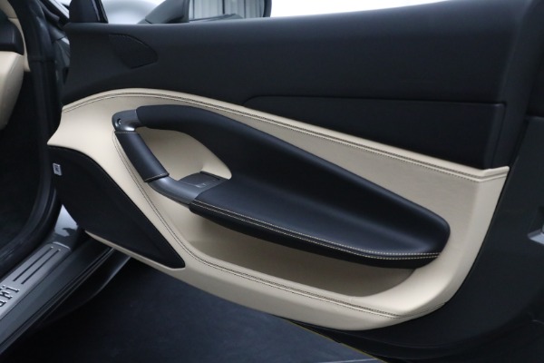 Used 2022 Ferrari F8 Tributo for sale Sold at Rolls-Royce Motor Cars Greenwich in Greenwich CT 06830 23