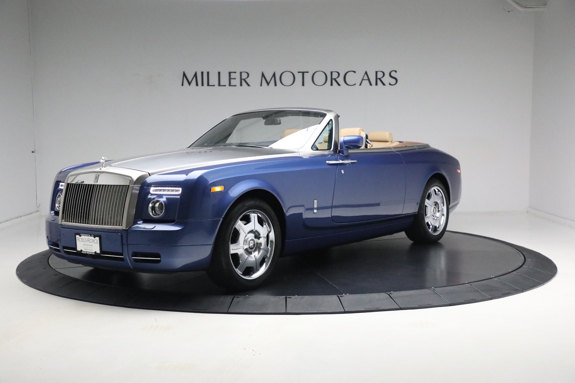Used 2009 Rolls-Royce Phantom Drophead Coupe for sale Sold at Rolls-Royce Motor Cars Greenwich in Greenwich CT 06830 1