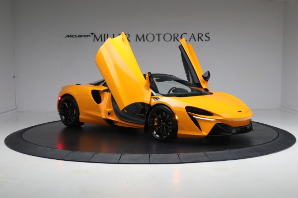 New 2025 McLaren Artura Spider Performance for sale Sold at Rolls-Royce Motor Cars Greenwich in Greenwich CT 06830 20