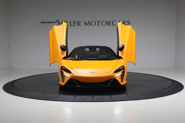 New 2025 McLaren Artura Spider Performance for sale Sold at Rolls-Royce Motor Cars Greenwich in Greenwich CT 06830 21