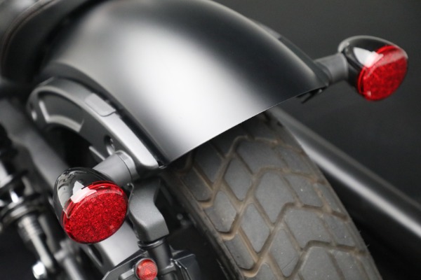 Used 2020 Indian Scout Bobber Thunder Black Smoke ABS for sale Sold at Rolls-Royce Motor Cars Greenwich in Greenwich CT 06830 22