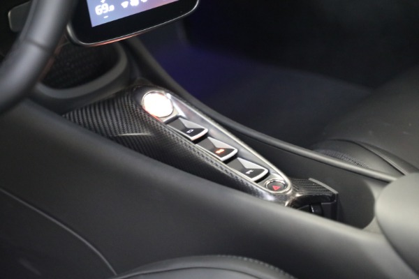New 2025 McLaren Artura TechLux for sale Sold at Rolls-Royce Motor Cars Greenwich in Greenwich CT 06830 28