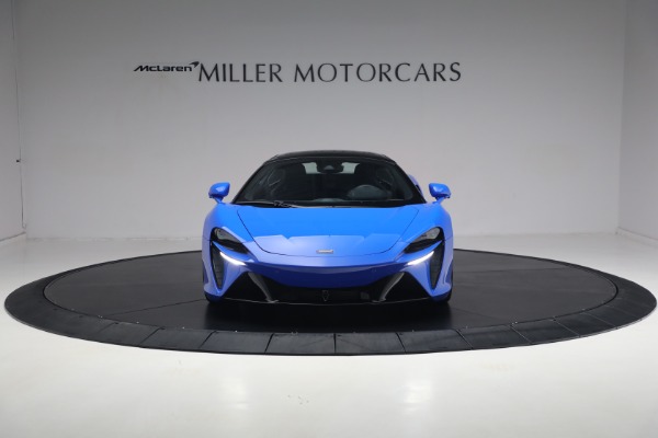 New 2025 McLaren Artura Spider Performance for sale $329,718 at Rolls-Royce Motor Cars Greenwich in Greenwich CT 06830 13
