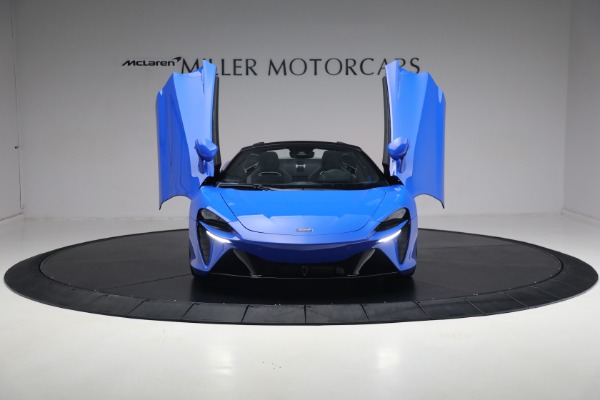New 2025 McLaren Artura Spider Performance for sale $329,718 at Rolls-Royce Motor Cars Greenwich in Greenwich CT 06830 25