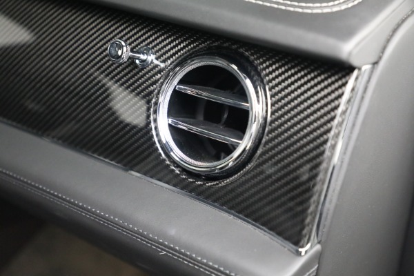 Used 2021 Bentley Bentayga V8 for sale Sold at Rolls-Royce Motor Cars Greenwich in Greenwich CT 06830 26