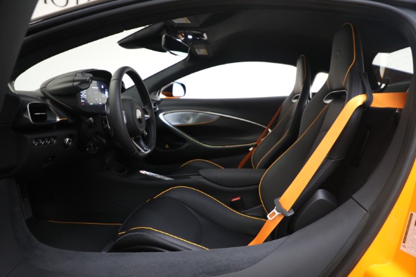 New 2025 McLaren Artura TechLux for sale Sold at Rolls-Royce Motor Cars Greenwich in Greenwich CT 06830 18