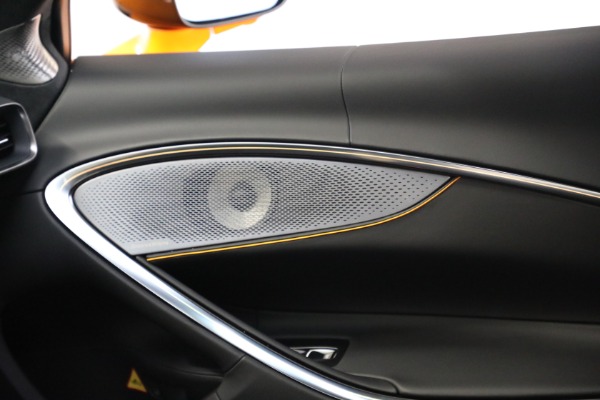 New 2025 McLaren Artura TechLux for sale Sold at Rolls-Royce Motor Cars Greenwich in Greenwich CT 06830 23