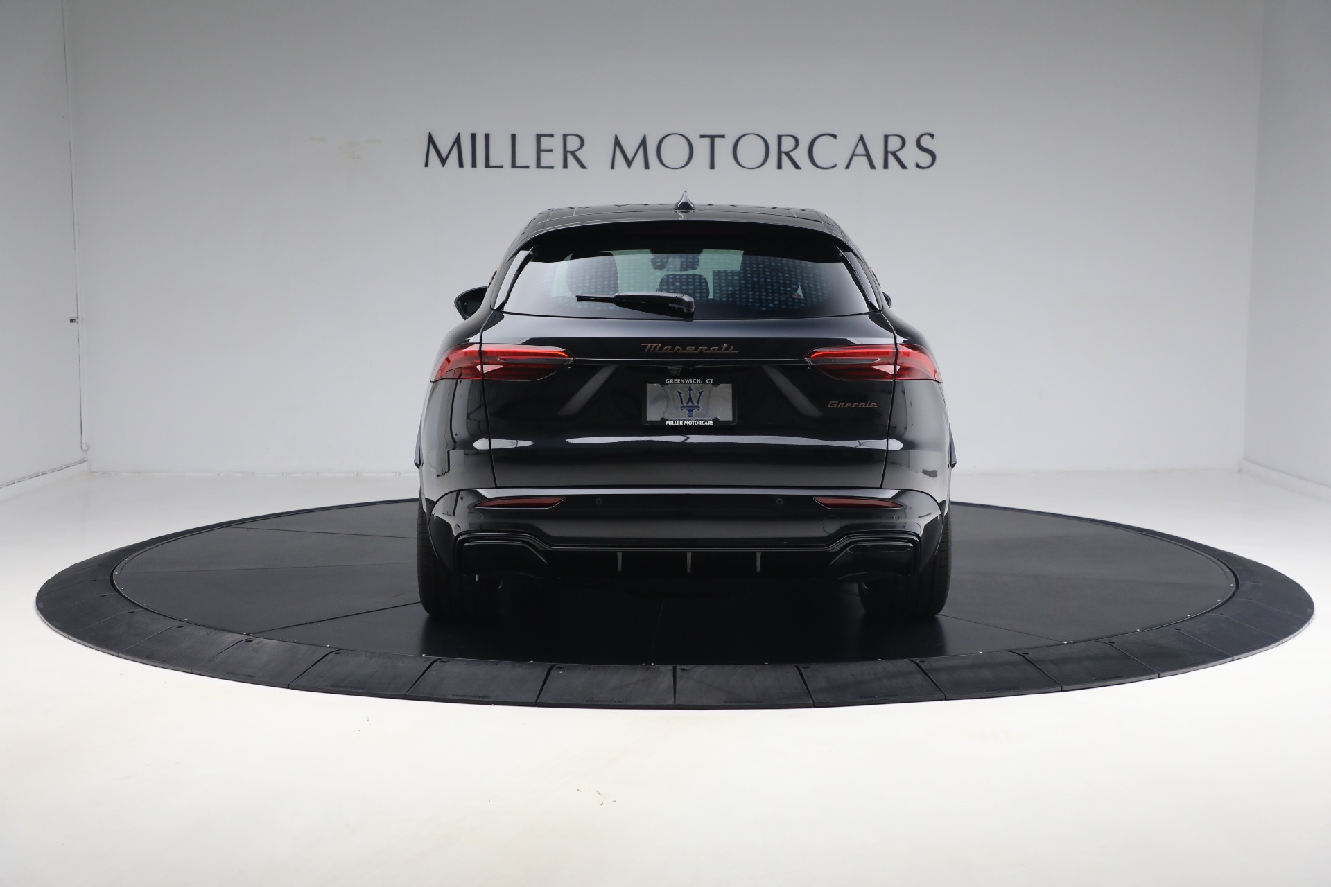 New 2025 Maserati Grecale Folgore for sale $93,900 at Rolls-Royce Motor Cars Greenwich in Greenwich CT 06830 13