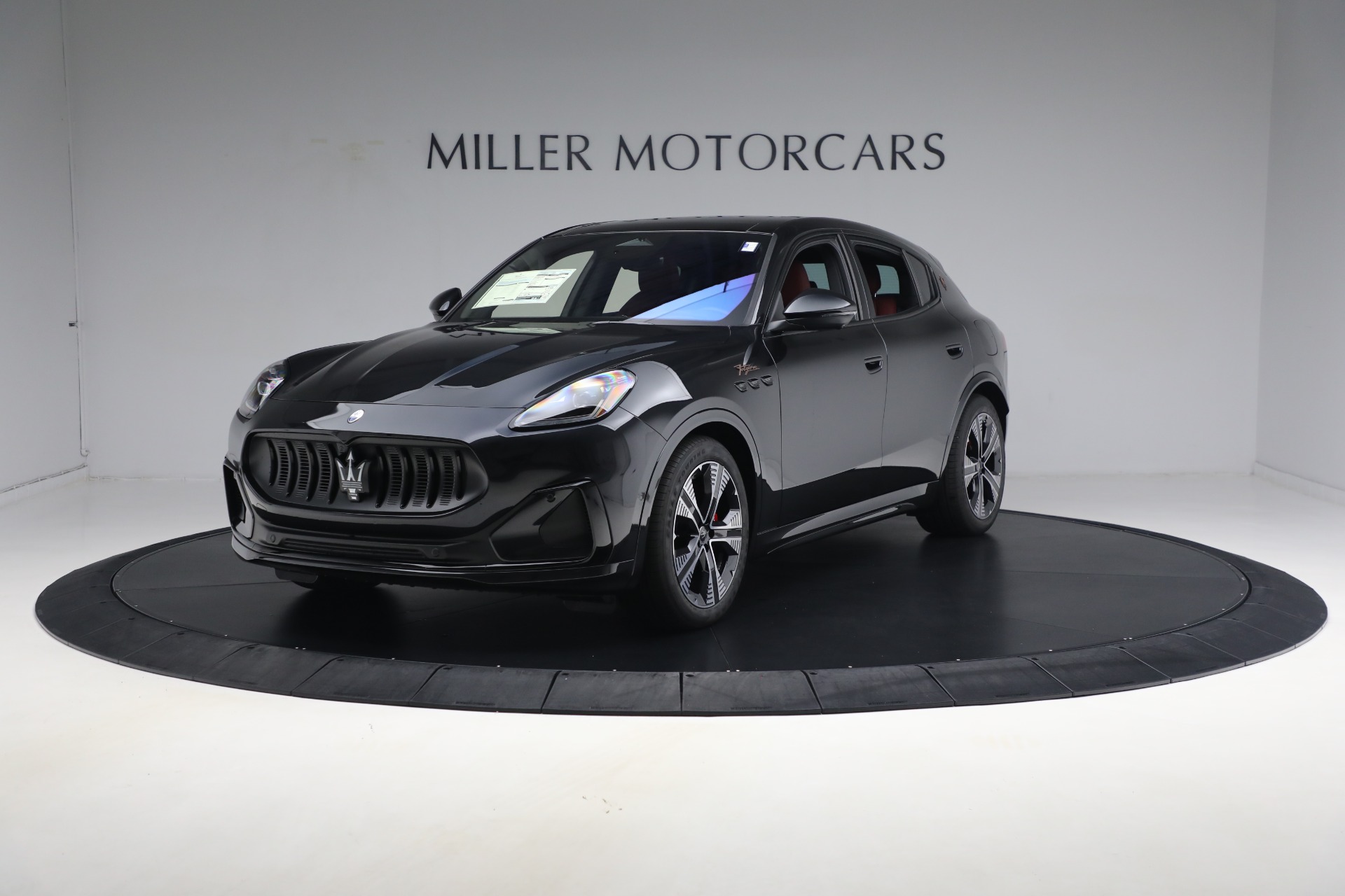 New 2025 Maserati Grecale Folgore for sale $93,900 at Rolls-Royce Motor Cars Greenwich in Greenwich CT 06830 2