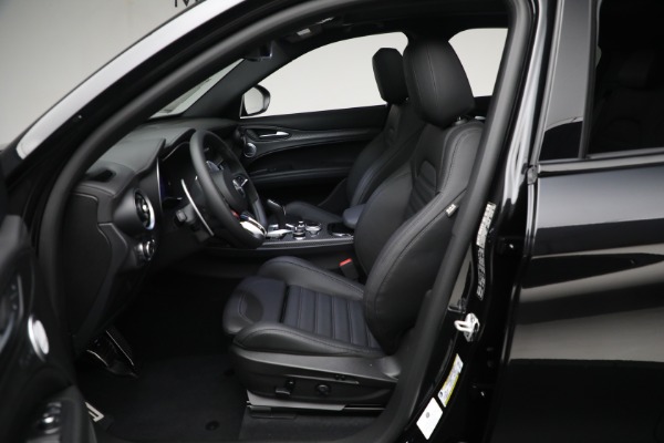 New 2024 Alfa Romeo Stelvio Quadrifoglio for sale $94,570 at Rolls-Royce Motor Cars Greenwich in Greenwich CT 06830 27