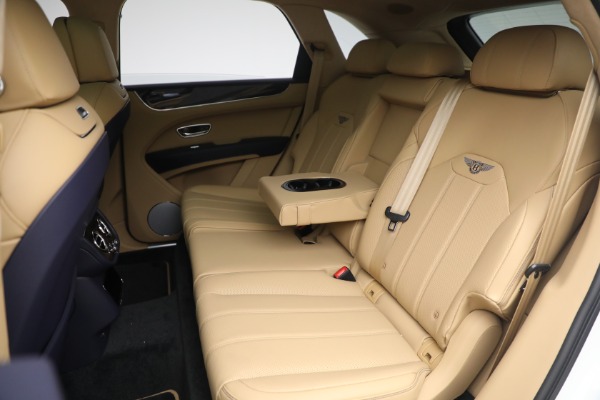 New 2024 Bentley Bentayga Hybrid for sale Sold at Rolls-Royce Motor Cars Greenwich in Greenwich CT 06830 19