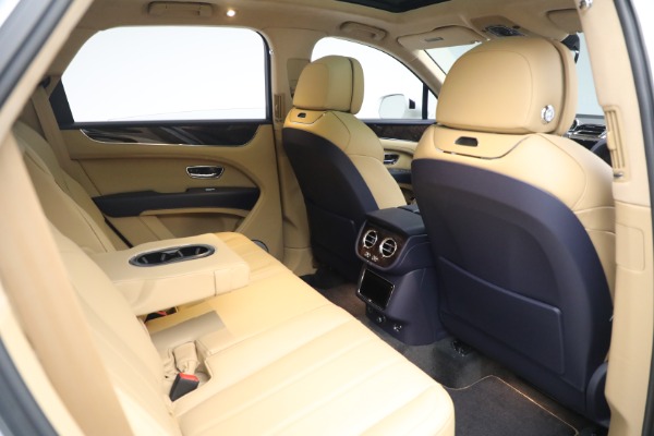 New 2024 Bentley Bentayga Hybrid for sale Sold at Rolls-Royce Motor Cars Greenwich in Greenwich CT 06830 24