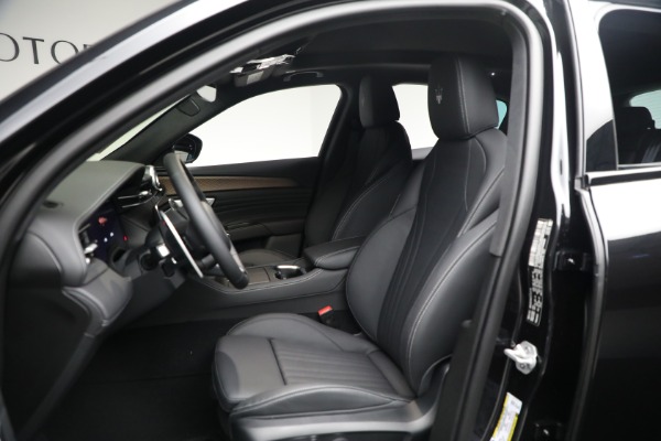 New 2025 Maserati Grecale Folgore - Fully Electric Vehicle for sale Sold at Rolls-Royce Motor Cars Greenwich in Greenwich CT 06830 15