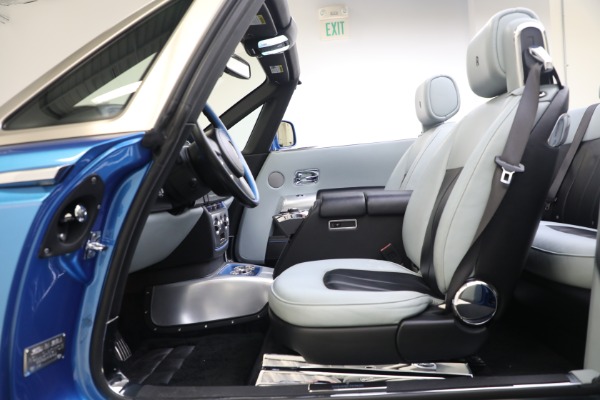 Used 2015 Rolls-Royce Phantom Drophead Coupe for sale Sold at Rolls-Royce Motor Cars Greenwich in Greenwich CT 06830 27