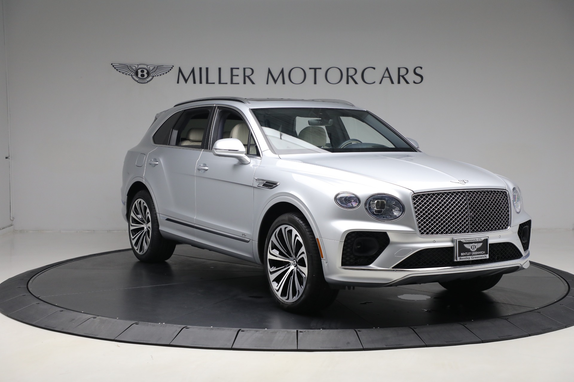 Used 2021 Bentley Bentayga V8 for sale Sold at Rolls-Royce Motor Cars Greenwich in Greenwich CT 06830 11