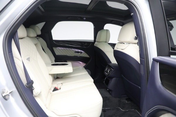 Used 2021 Bentley Bentayga V8 for sale Sold at Rolls-Royce Motor Cars Greenwich in Greenwich CT 06830 25