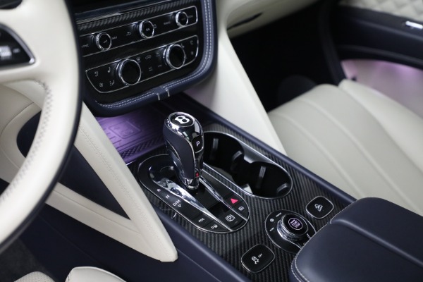 Used 2021 Bentley Bentayga V8 for sale Sold at Rolls-Royce Motor Cars Greenwich in Greenwich CT 06830 28