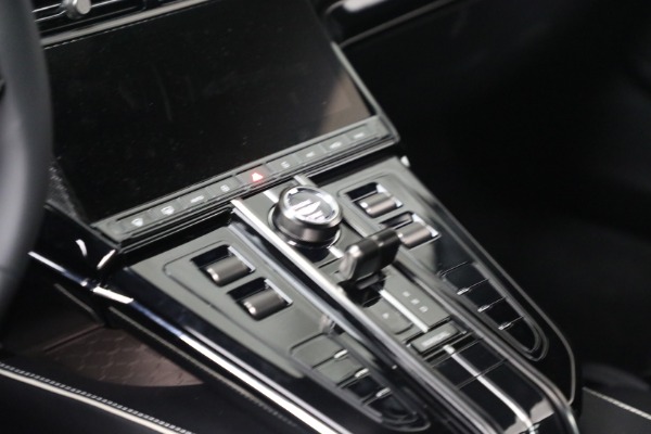 New 2025 Aston Martin Vantage for sale Sold at Rolls-Royce Motor Cars Greenwich in Greenwich CT 06830 17