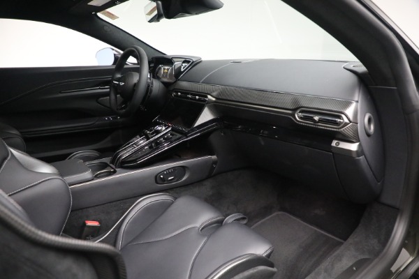 New 2025 Aston Martin Vantage for sale Sold at Rolls-Royce Motor Cars Greenwich in Greenwich CT 06830 23