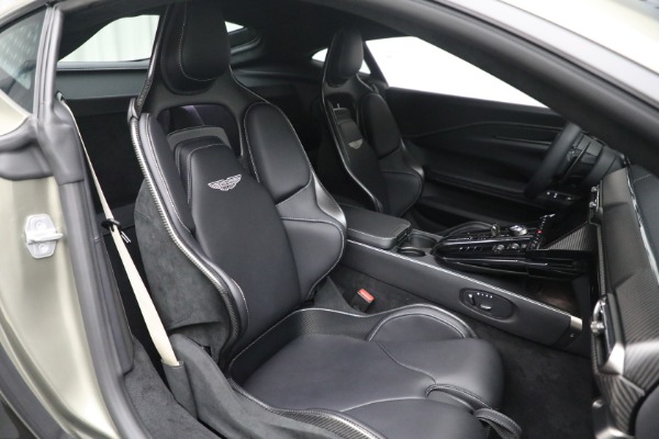New 2025 Aston Martin Vantage for sale Sold at Rolls-Royce Motor Cars Greenwich in Greenwich CT 06830 24