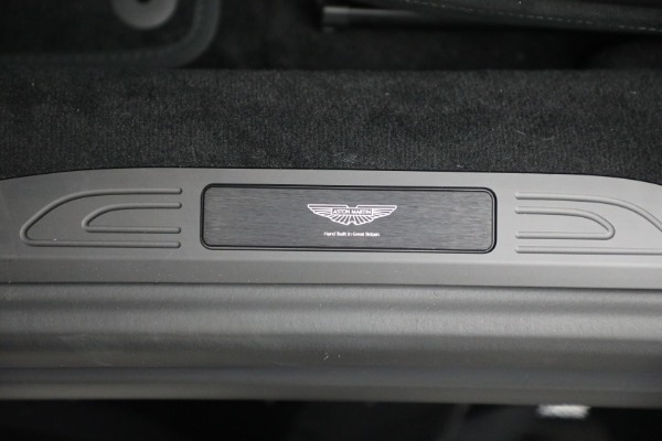 New 2025 Aston Martin Vantage for sale $235,300 at Rolls-Royce Motor Cars Greenwich in Greenwich CT 06830 21