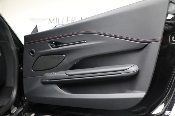 New 2025 Aston Martin Vantage for sale $235,300 at Rolls-Royce Motor Cars Greenwich in Greenwich CT 06830 22