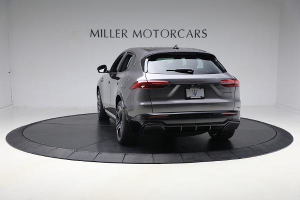 New 2025 Maserati Grecale Folgore for sale $101,900 at Rolls-Royce Motor Cars Greenwich in Greenwich CT 06830 14