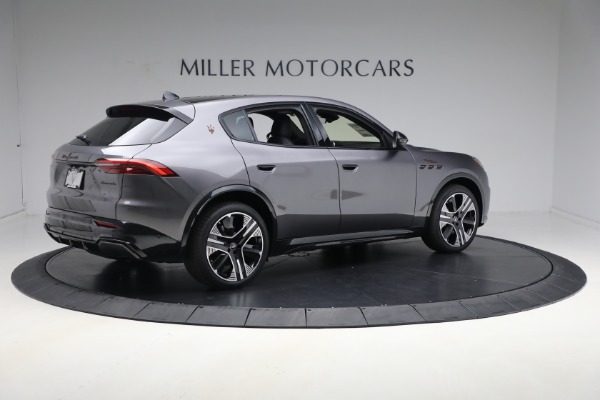 New 2025 Maserati Grecale Folgore for sale $101,900 at Rolls-Royce Motor Cars Greenwich in Greenwich CT 06830 20