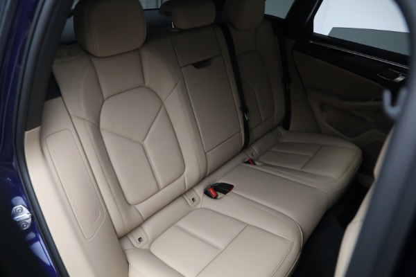 Used 2023 Porsche Macan S for sale Sold at Rolls-Royce Motor Cars Greenwich in Greenwich CT 06830 25