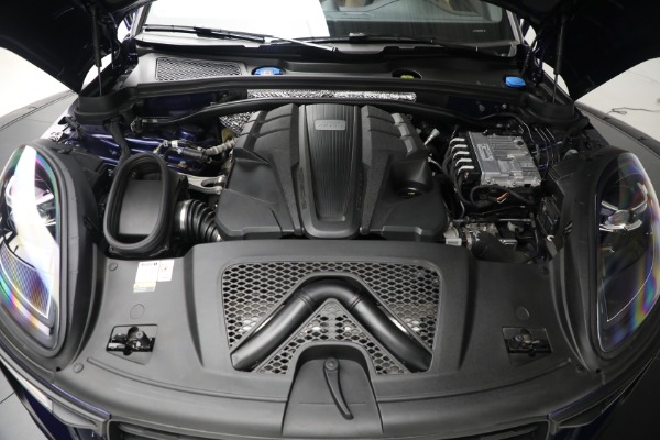 Used 2023 Porsche Macan S for sale Sold at Rolls-Royce Motor Cars Greenwich in Greenwich CT 06830 27
