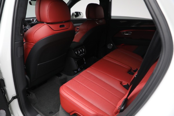New 2025 Bentley Bentayga V8 for sale $267,820 at Rolls-Royce Motor Cars Greenwich in Greenwich CT 06830 17