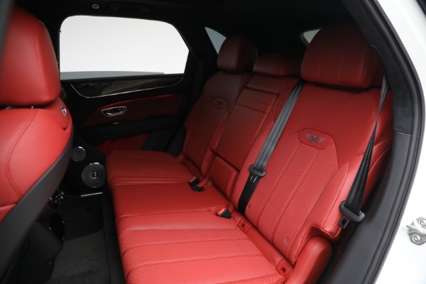 New 2025 Bentley Bentayga V8 for sale $267,820 at Rolls-Royce Motor Cars Greenwich in Greenwich CT 06830 19