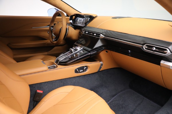 New 2025 Aston Martin Vantage for sale $243,200 at Rolls-Royce Motor Cars Greenwich in Greenwich CT 06830 21