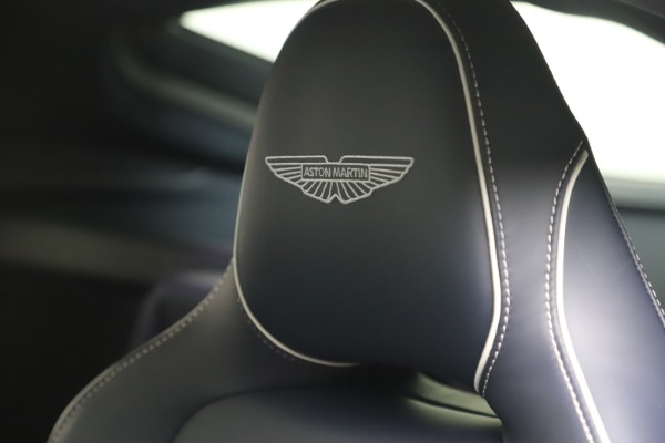 New 2025 Aston Martin Vantage for sale $243,000 at Rolls-Royce Motor Cars Greenwich in Greenwich CT 06830 17
