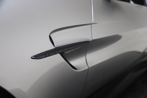 New 2025 Aston Martin Vantage for sale $243,000 at Rolls-Royce Motor Cars Greenwich in Greenwich CT 06830 28