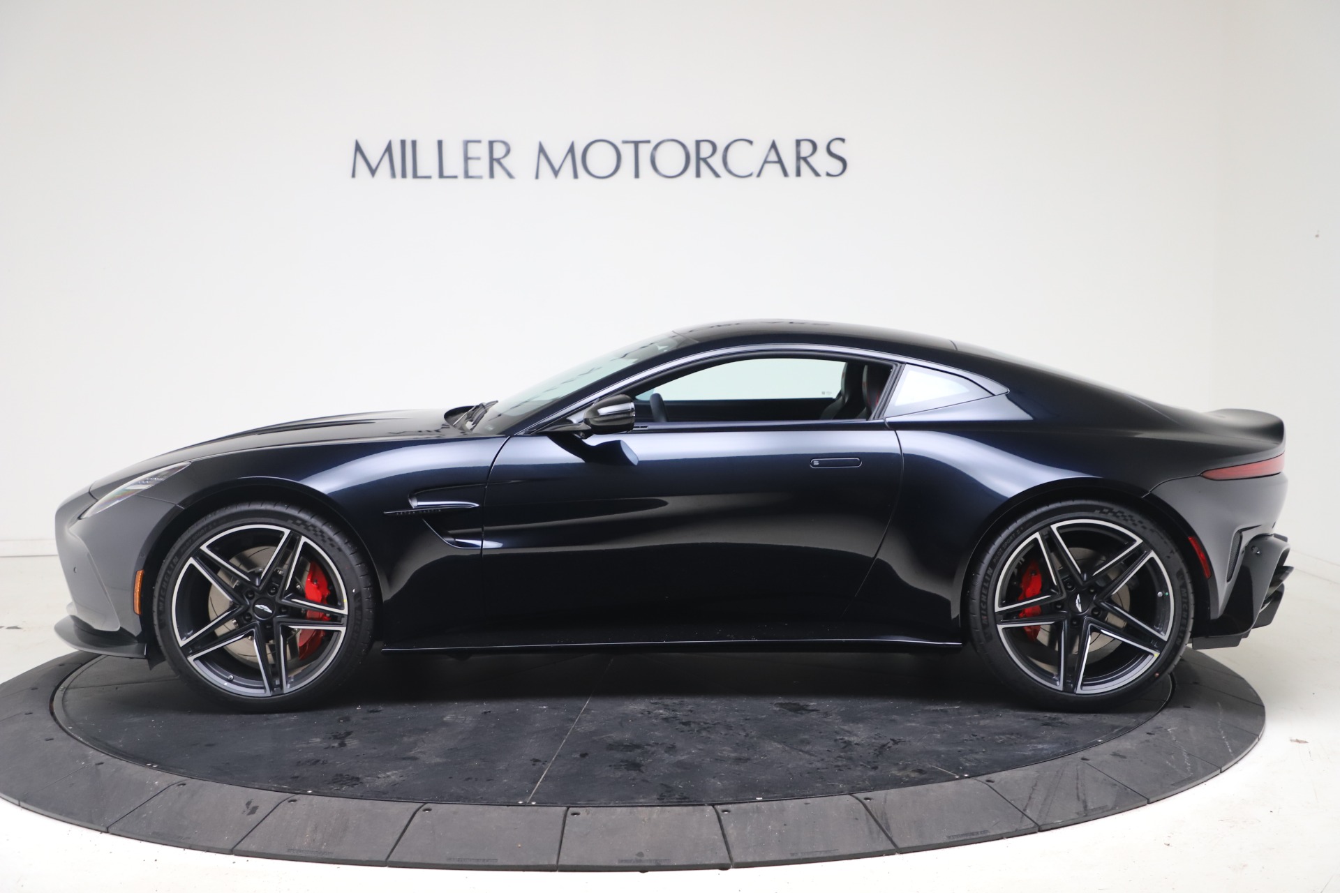 New 2025 Aston Martin Vantage for sale Sold at Rolls-Royce Motor Cars Greenwich in Greenwich CT 06830 3
