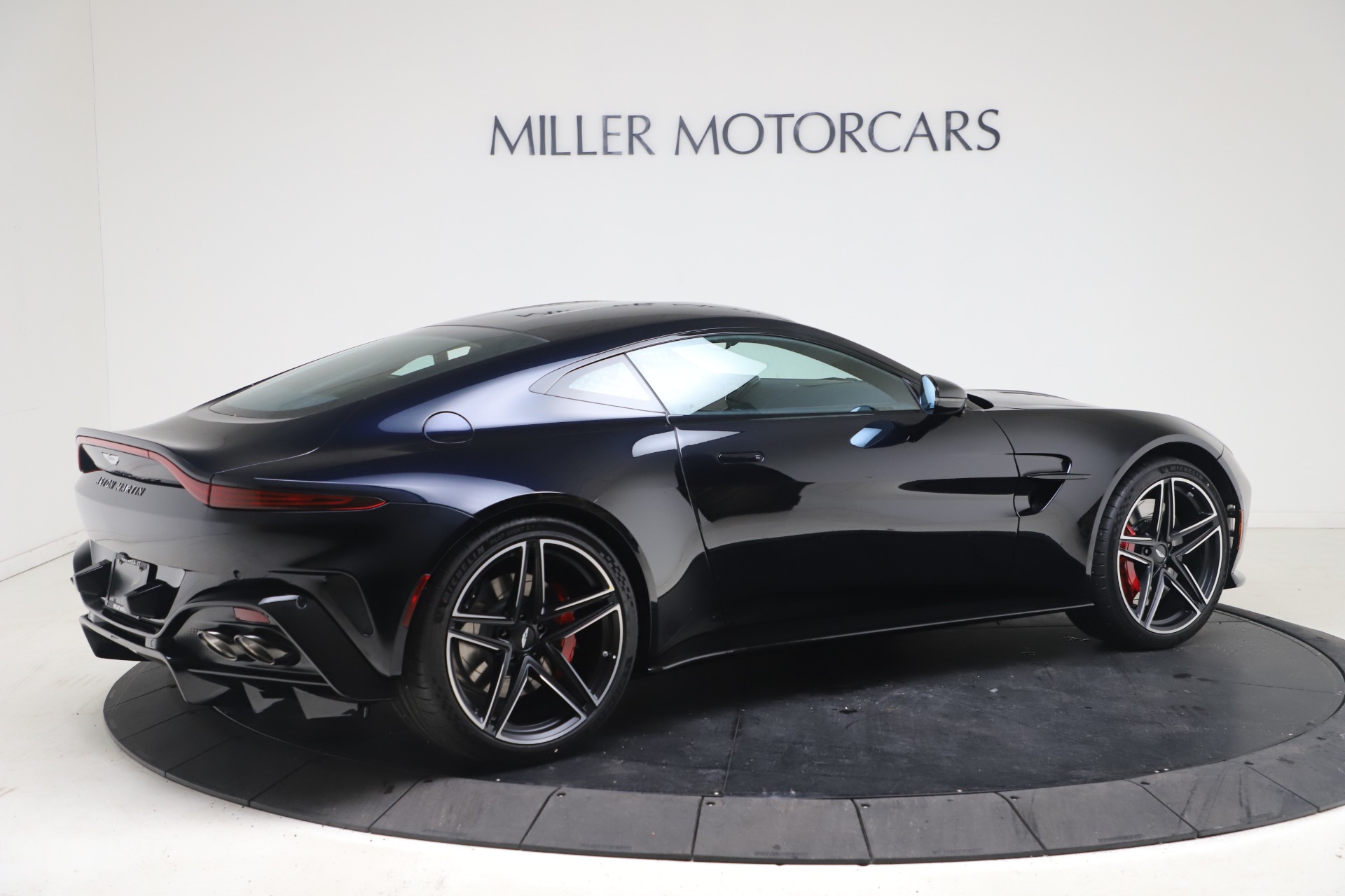 New 2025 Aston Martin Vantage for sale Sold at Rolls-Royce Motor Cars Greenwich in Greenwich CT 06830 8