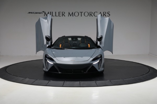 New 2025 McLaren Artura Spider Vision for sale Sold at Rolls-Royce Motor Cars Greenwich in Greenwich CT 06830 13