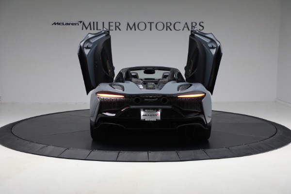 New 2025 McLaren Artura Spider Vision for sale Sold at Rolls-Royce Motor Cars Greenwich in Greenwich CT 06830 17