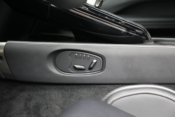 New 2025 Aston Martin Vantage for sale $252,500 at Rolls-Royce Motor Cars Greenwich in Greenwich CT 06830 20