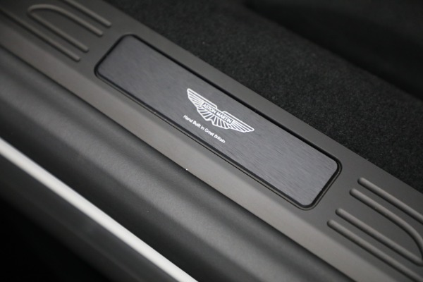 New 2025 Aston Martin Vantage for sale $252,500 at Rolls-Royce Motor Cars Greenwich in Greenwich CT 06830 21