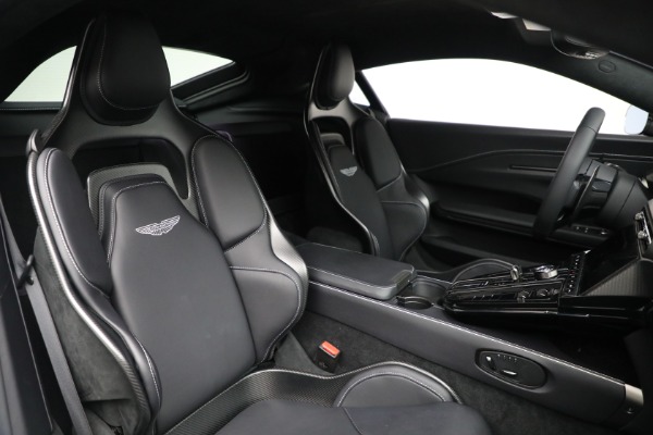 New 2025 Aston Martin Vantage for sale $252,500 at Rolls-Royce Motor Cars Greenwich in Greenwich CT 06830 22