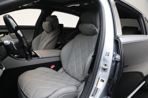 Used 2024 Mercedes-Benz S-Class Mercedes-Maybach S 580 4MATIC for sale Sold at Rolls-Royce Motor Cars Greenwich in Greenwich CT 06830 16