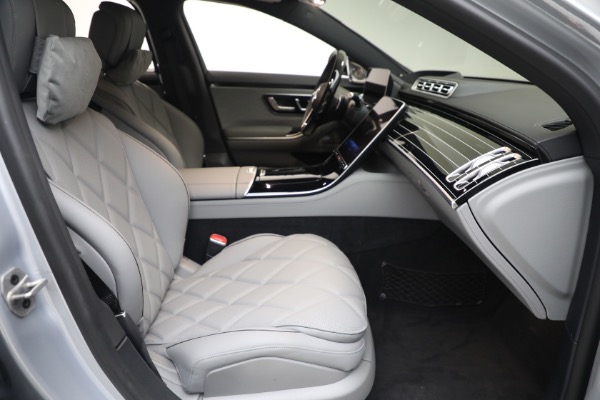 Used 2024 Mercedes-Benz S-Class Mercedes-Maybach S 580 4MATIC for sale Sold at Rolls-Royce Motor Cars Greenwich in Greenwich CT 06830 24