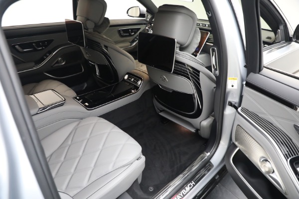 Used 2024 Mercedes-Benz S-Class Mercedes-Maybach S 580 4MATIC for sale Sold at Rolls-Royce Motor Cars Greenwich in Greenwich CT 06830 25